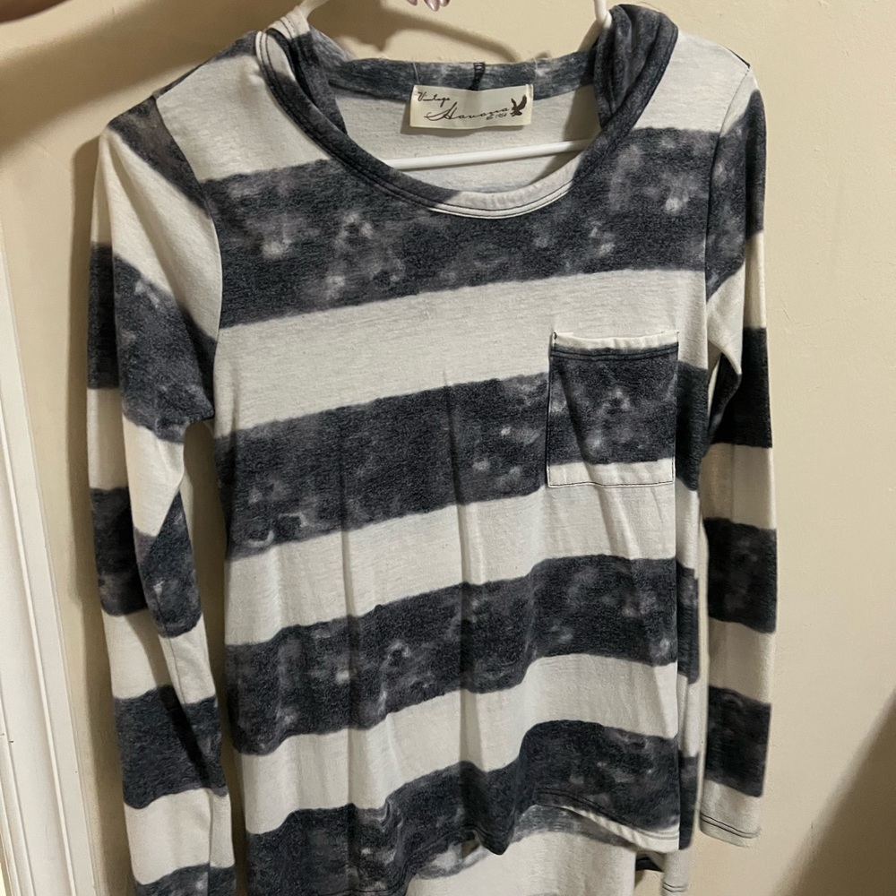 Vintage Havana Black and White Long Sleeve Tee